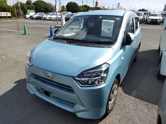 7424 Daihatsu Mira e s LA350S 2018 г. (LUM Kobe Nyusatsu)